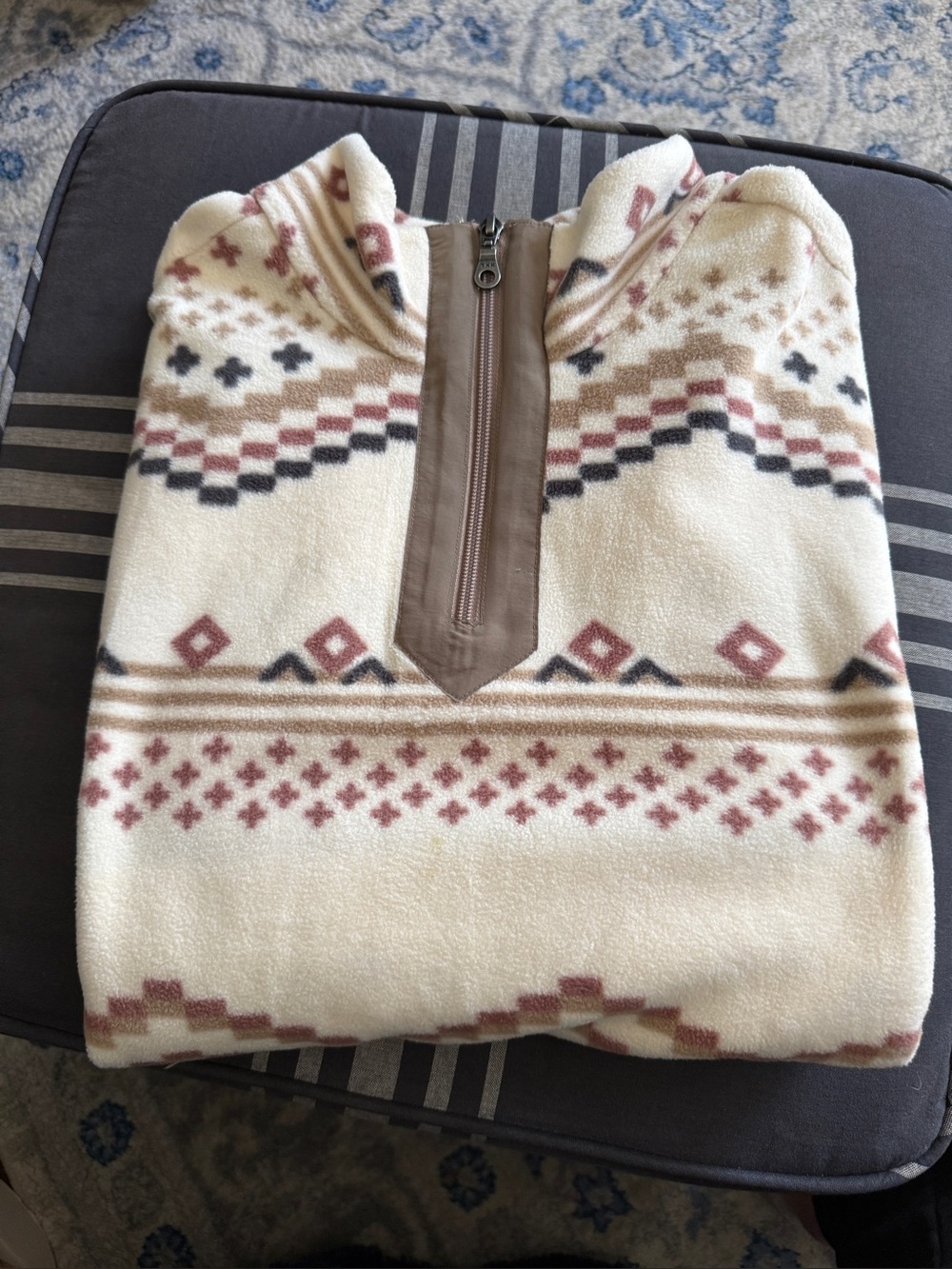 Old Ranch XL fuzzy 1/2 zip geometric design. Good used condition